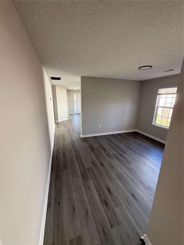 1664 Hallmark Hills Drive, Griffin, GA 30223