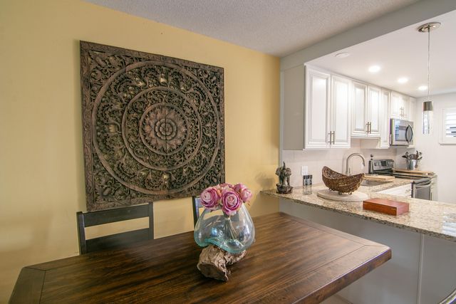 2812 Garden Drive S 101, Lake Worth Beach, FL 33461