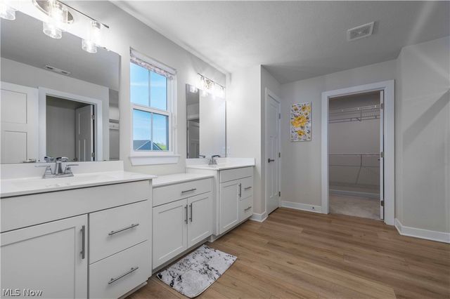 23427 Daisey Drive, Columbia Station, OH 44028