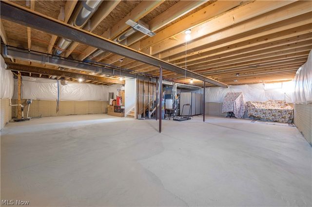 23427 Daisey Drive, Columbia Station, OH 44028