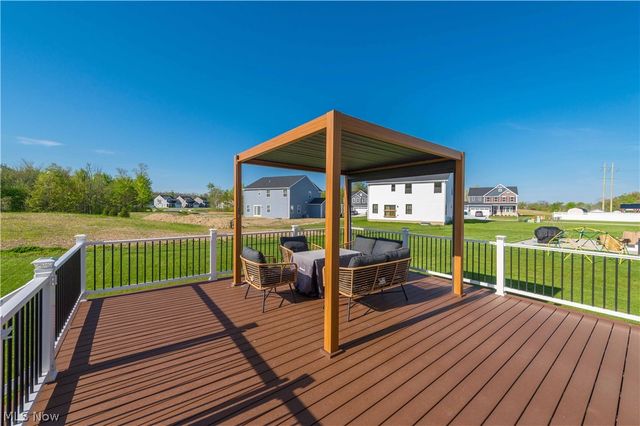 23427 Daisey Drive, Columbia Station, OH 44028