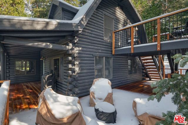 24015 Altdorf Drive, Crestline, CA 92325