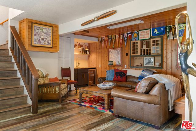 24015 Altdorf Drive, Crestline, CA 92325