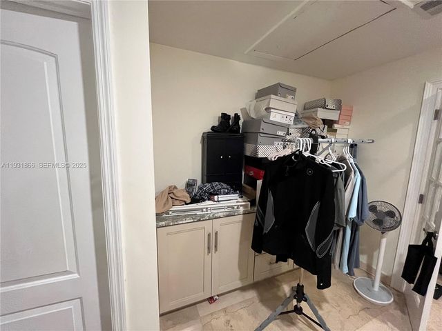 8871 SW 57th Ct, Cooper City, FL 33328