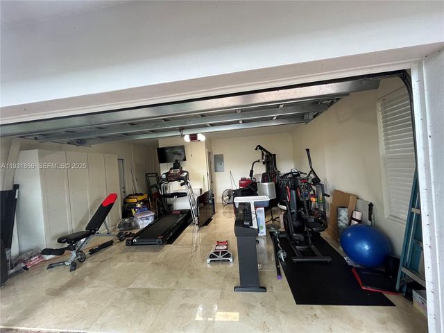 8871 SW 57th Ct, Cooper City, FL 33328