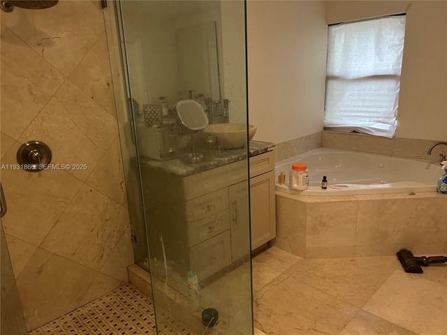 8871 SW 57th Ct, Cooper City, FL 33328