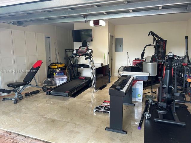 8871 SW 57th Ct, Cooper City, FL 33328