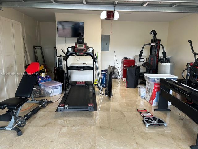 8871 SW 57th Ct, Cooper City, FL 33328