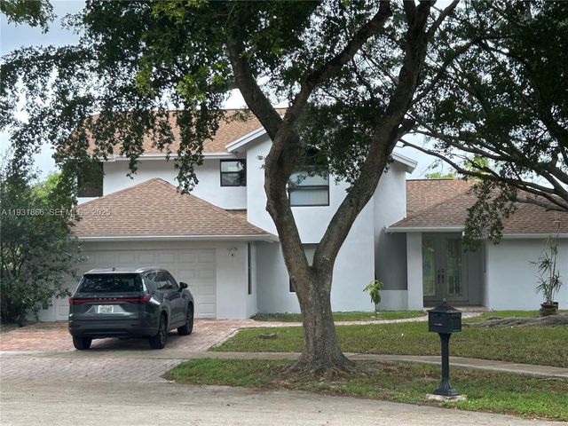 8871 SW 57th Ct, Cooper City, FL 33328