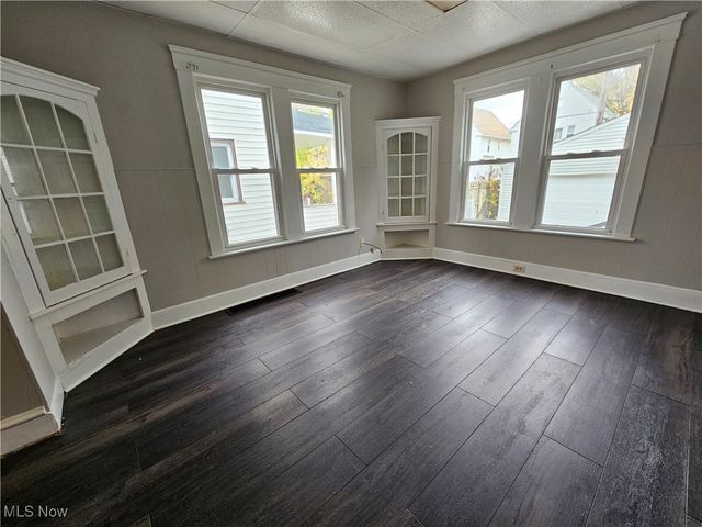 3891 W 21st Street, Cleveland, OH 44109