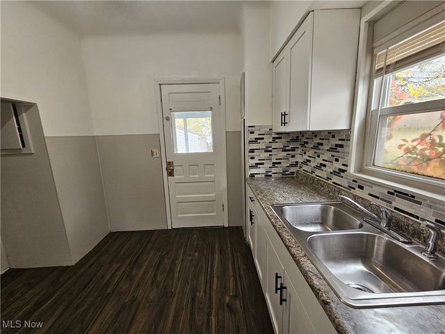 3891 W 21st Street, Cleveland, OH 44109