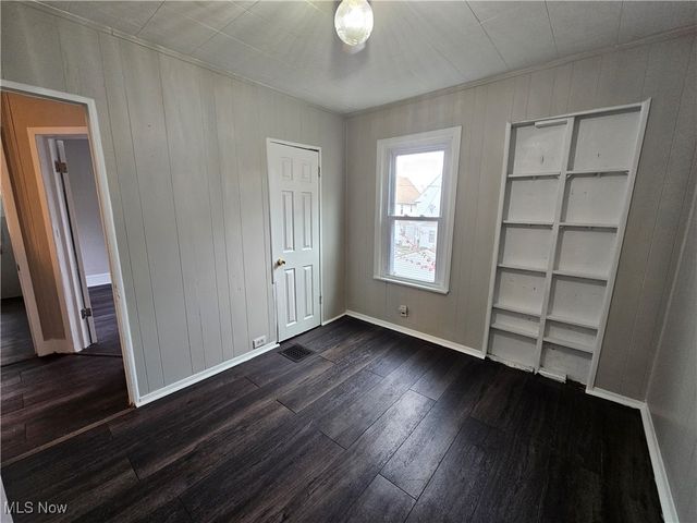 3891 W 21st Street, Cleveland, OH 44109