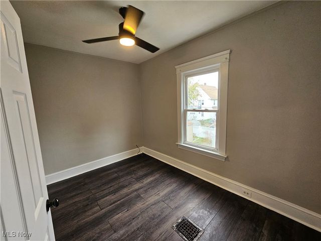 3891 W 21st Street, Cleveland, OH 44109