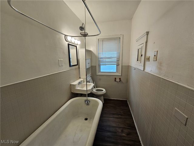 3891 W 21st Street, Cleveland, OH 44109