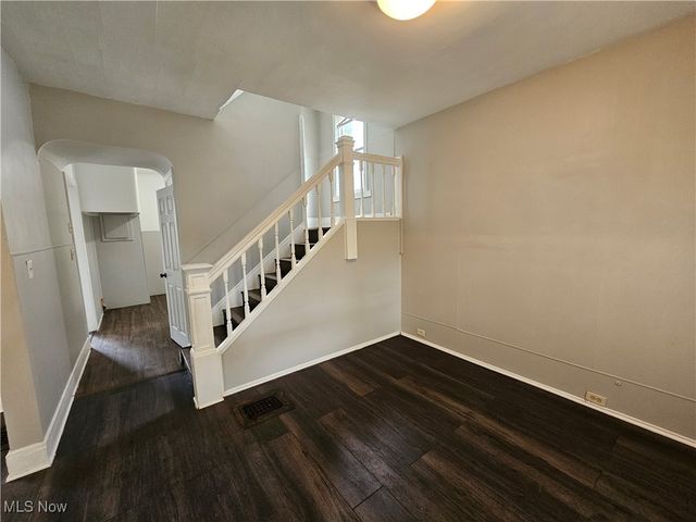 3891 W 21st Street, Cleveland, OH 44109