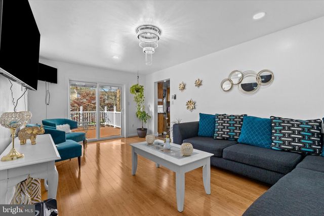1037 TOM PAINE DR, Lancaster, PA 17603