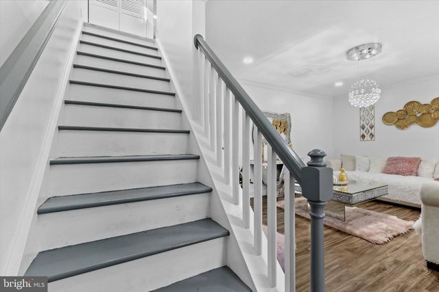 1037 TOM PAINE DR, Lancaster, PA 17603