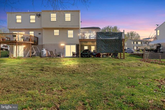 1037 TOM PAINE DR, Lancaster, PA 17603