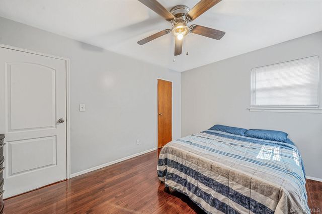 828 Barth Drive, North Baldwin, NY 11510