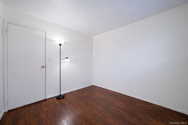 828 Barth Drive, North Baldwin, NY 11510