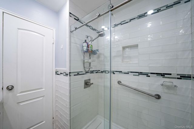 828 Barth Drive, North Baldwin, NY 11510