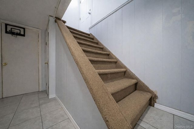 828 Barth Drive, North Baldwin, NY 11510