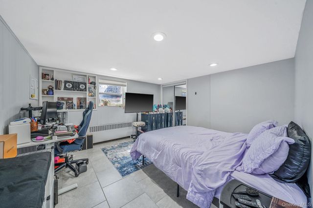 828 Barth Drive, North Baldwin, NY 11510