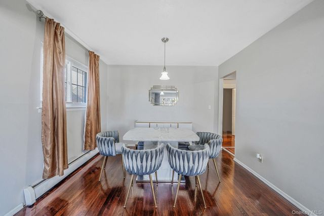 828 Barth Drive, North Baldwin, NY 11510