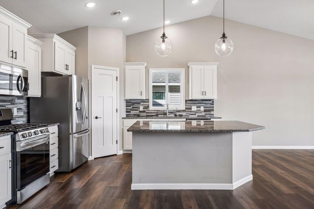 8886 152nd Lane NW, Ramsey, MN 55303