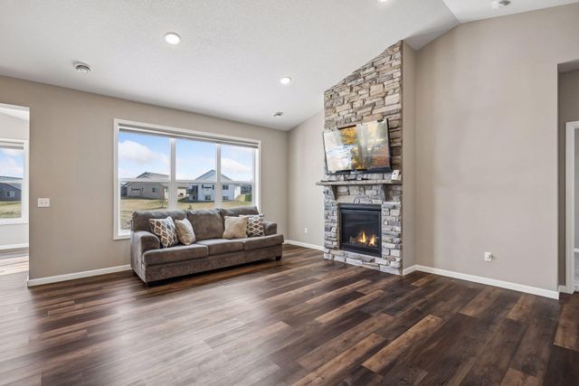 8886 152nd Lane NW, Ramsey, MN 55303