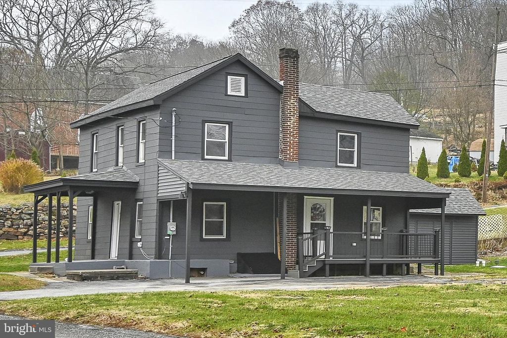 1021 SCHUYLKILL ST, Port Clinton, PA 19549