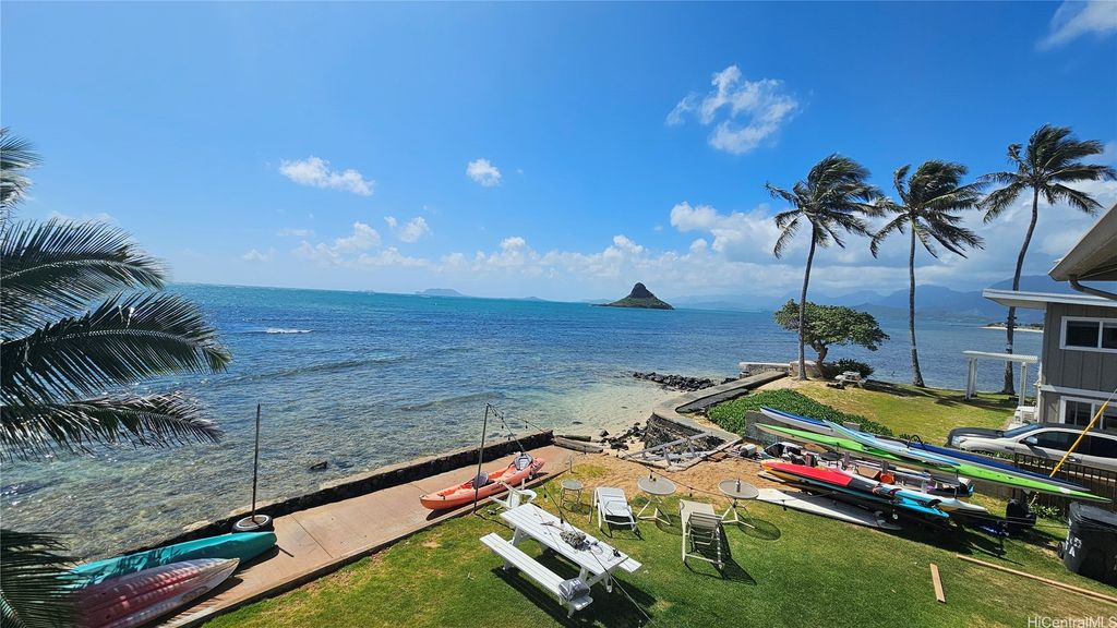 49-549A Kamehameha Highway A, Kaneohe, HI 96744