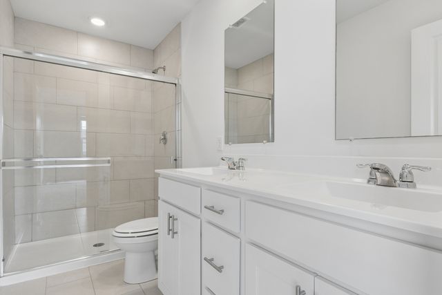 2111 Yellowstone Boulevard, Mundelein, IL 60060