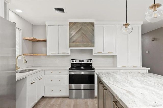 806 Walnut Avenue, Mcallen, TX 78501