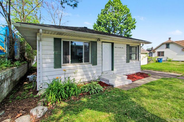 8653 Lanewood Street, Westland, MI 48185