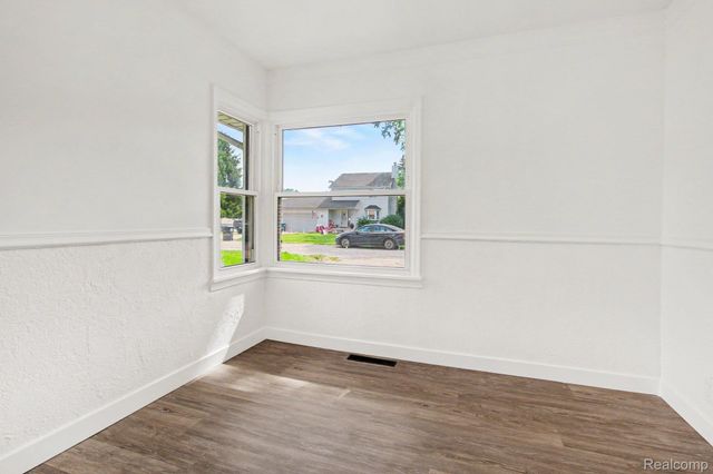 8653 Lanewood Street, Westland, MI 48185