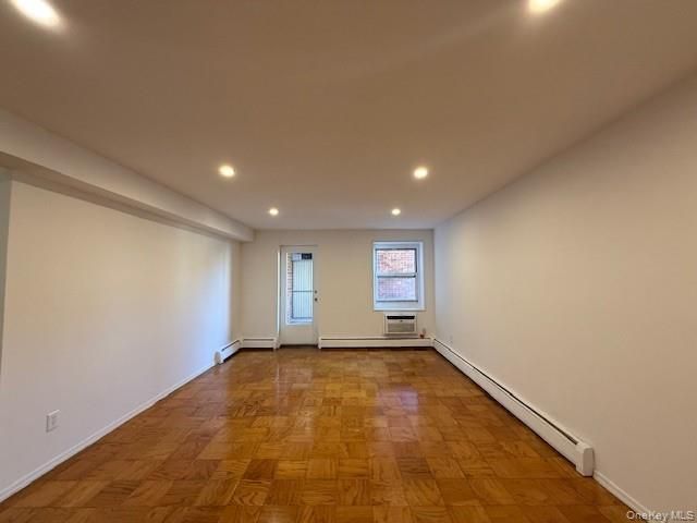 101 Lincoln Avenue 1R, Mineola, NY 11501