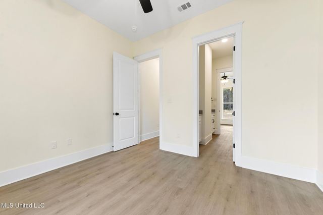 13401 Cox Road, Ocean Springs, MS 39565