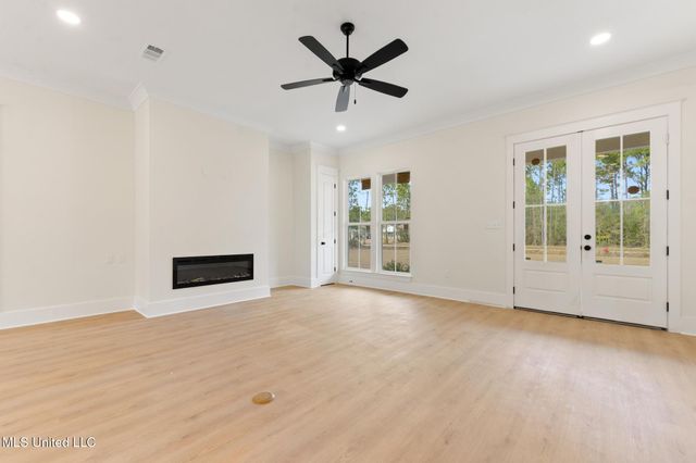 13401 Cox Road, Ocean Springs, MS 39565