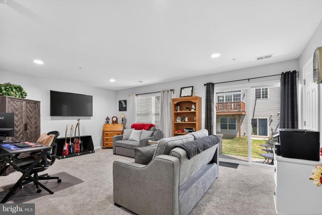 26123 HICKORY LN, Langhorne, PA 19047