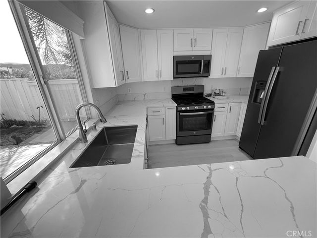 4110 Lost Springs Drive, Calabasas, CA 91301