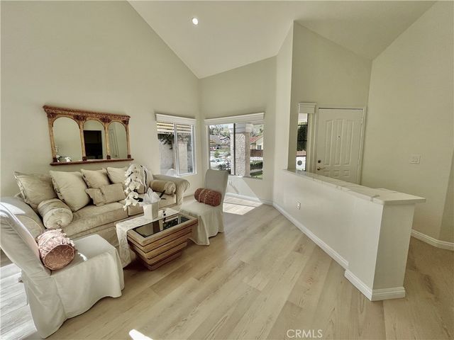 4110 Lost Springs Drive, Calabasas, CA 91301
