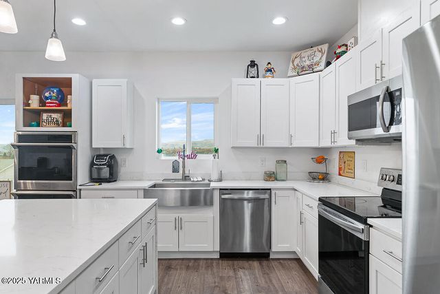 8710 Maclaren Ave, Yakima, WA 98908