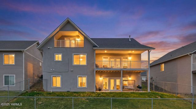 8710 Maclaren Ave, Yakima, WA 98908