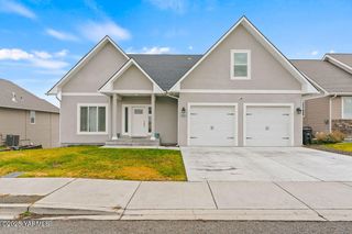 8710 Maclaren Ave, Yakima, WA 98908