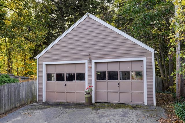 365 Colebourne Road, Rochester, NY 14609