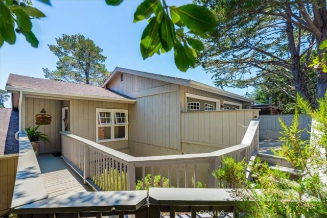 930 Suffolk Street, Cambria, CA 93428
