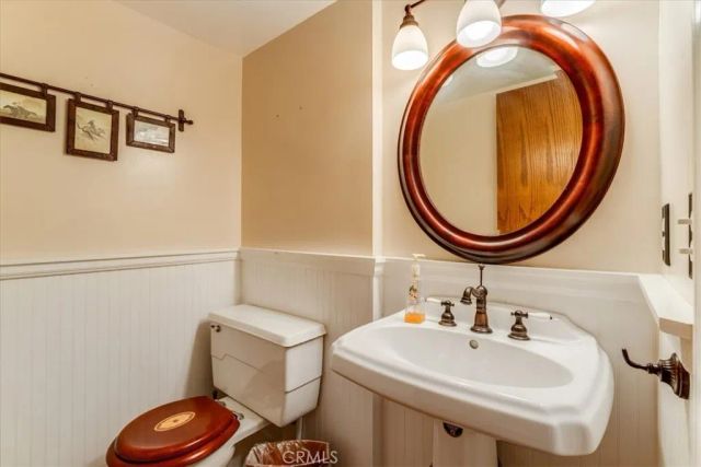 930 Suffolk Street, Cambria, CA 93428