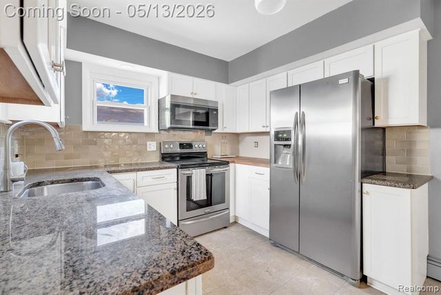 3363 Meinrad Drive, Waterford, MI 48329