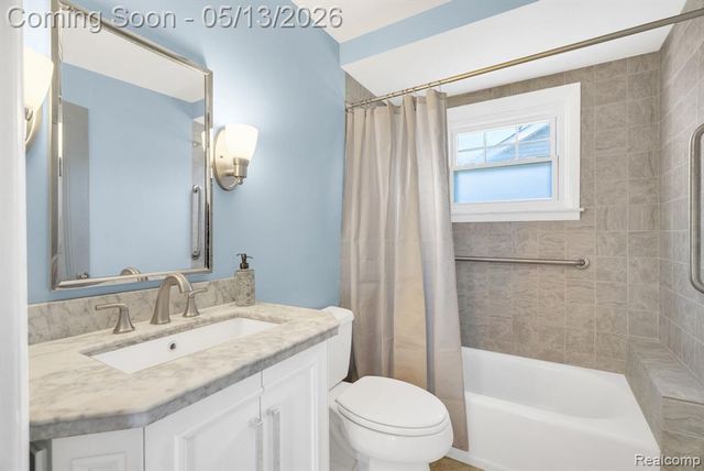 3363 Meinrad Drive, Waterford, MI 48329